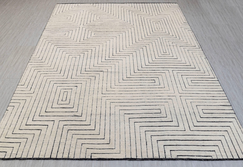 Riley-540, Ivory-Charcoal